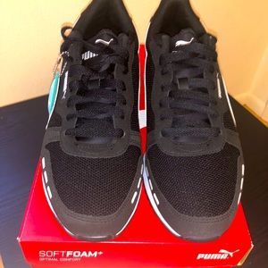 Puma Shoes Size 12 Black and White